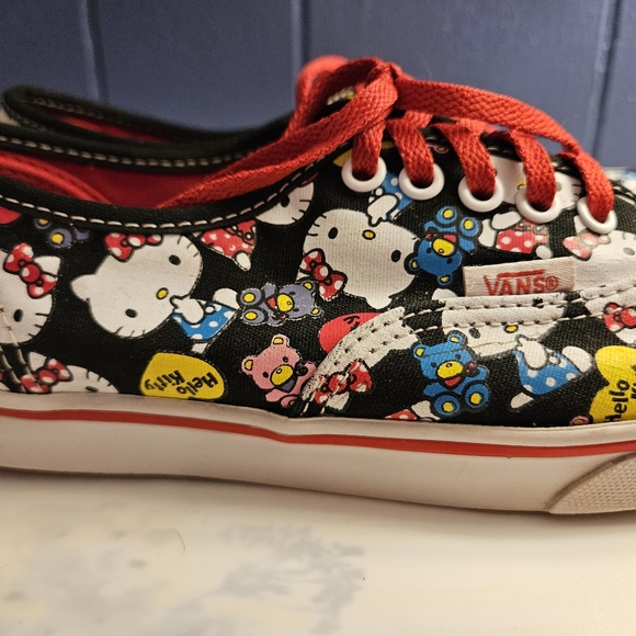 Hello Kitty Vans * - Picture 3 of 9